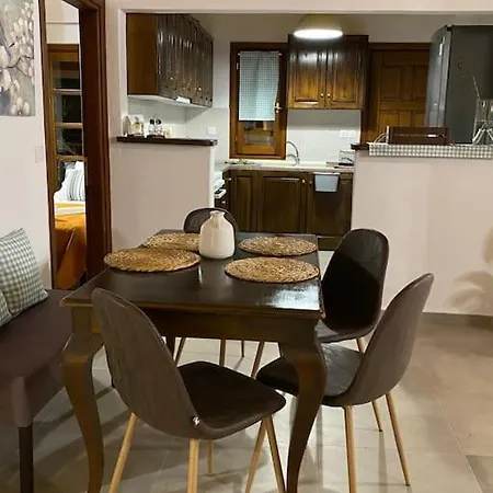 Winter Summer House * Mourésion